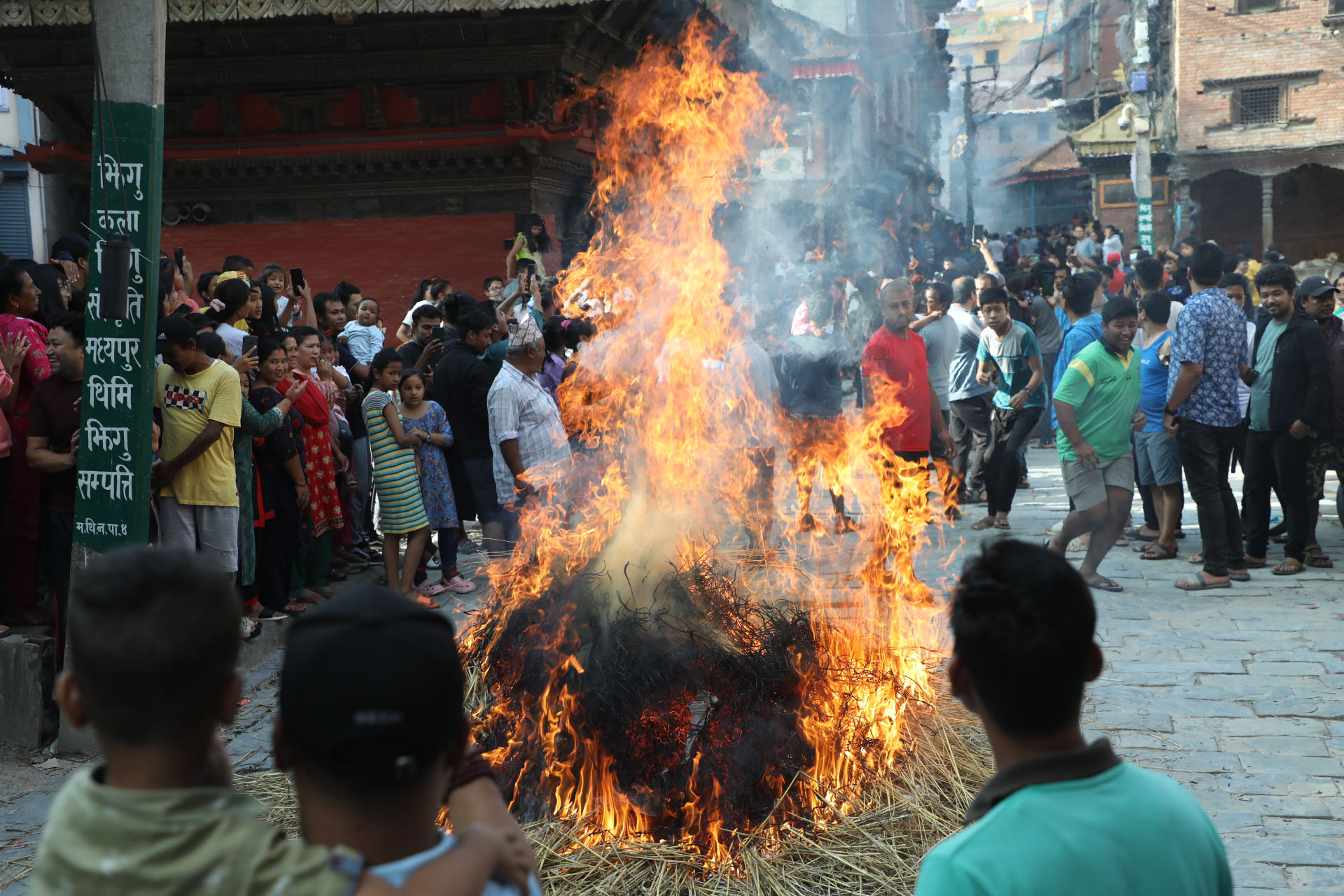 भूत भगाएर मनाइयो भक्तपुरमा गठाःमुग, यस्तो छ किम्बदन्ती